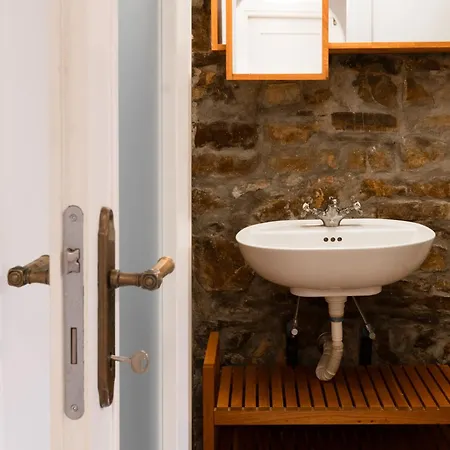 Apartment Casa Castaldi - Nel Cuore Di & Wi-fi Triest